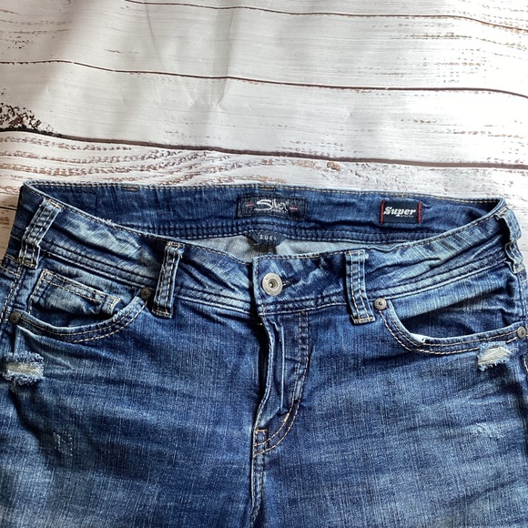 1198. Silver Distressed Suki Jeans GUC Size 32x27.5" - Picture 3 of 4